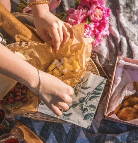 The-Art-of-Festival-Gifting--Celebrate-Every-Moment-with-Meaningful-Gifts